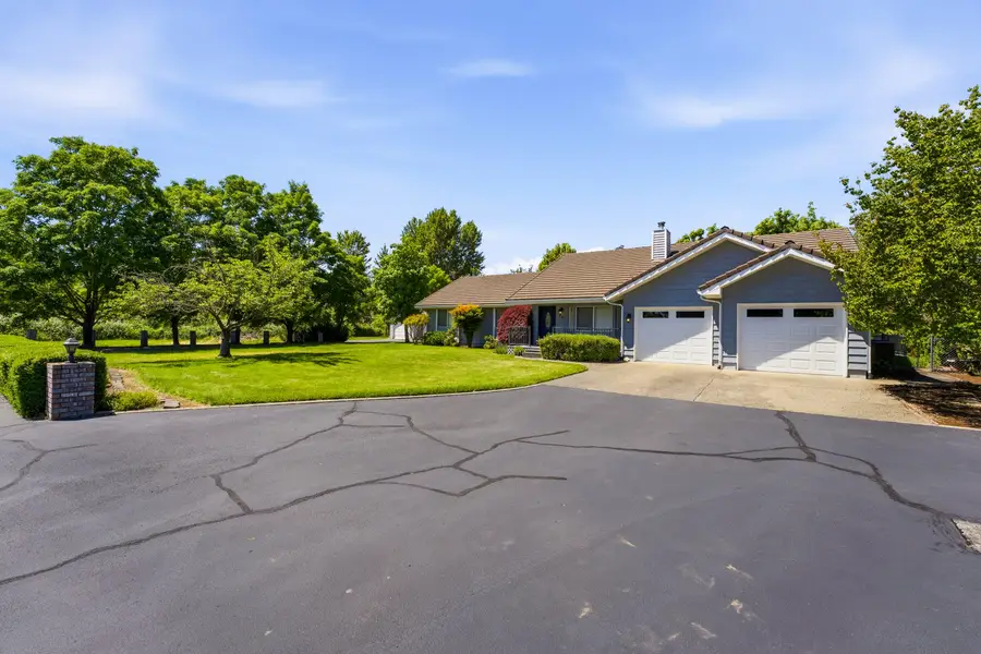 992 Auby Way, Grants Pass, OR 97527 - #2