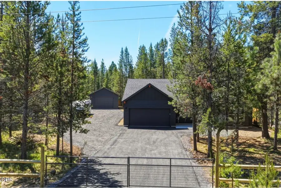 55827 Wood Duck Drive, Bend, OR 97707 - #3