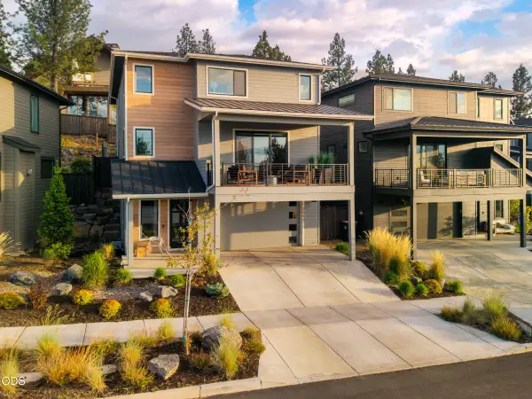 2543 NW Marken Street, Bend, OR 97703