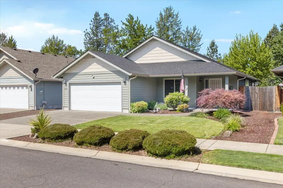 348 SW Wagner Meadows Drive, Grants Pass, OR 97526 - #2