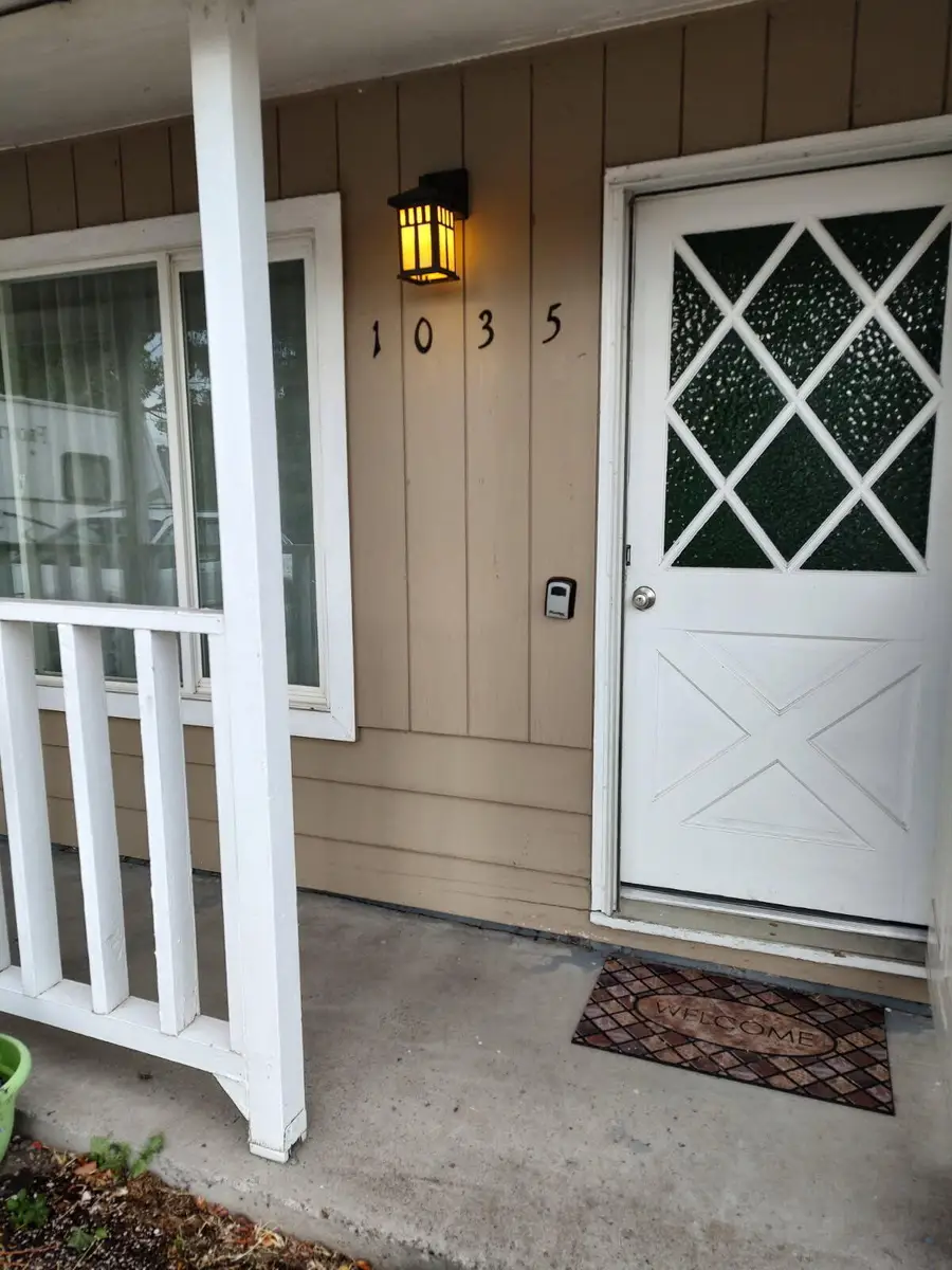 1035 Applewood Street, Klamath Falls, OR 97603 - #3