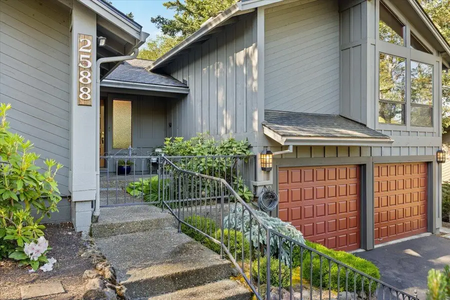 2588 Congress Way, Medford, OR 97504 - #3