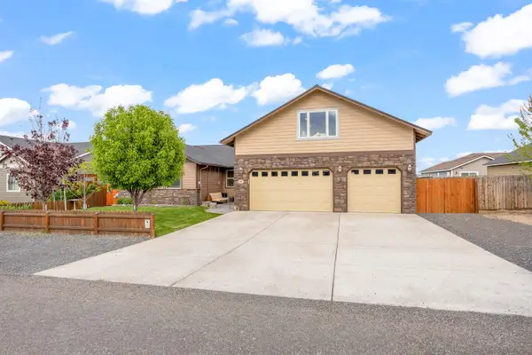570 Mountain Ridge Drive, Culver, OR 97734