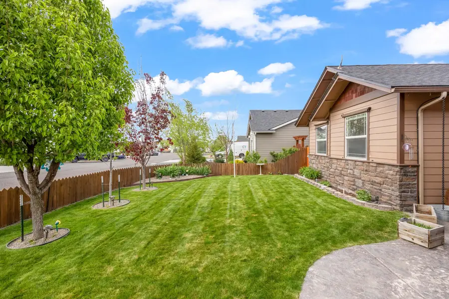 570 Mountain Ridge Drive, Culver, OR 97734 - #2