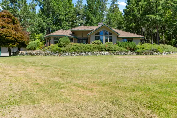 1562 Sleepy Hollow Loop, Grants Pass, OR 97527