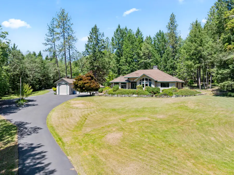1562 Sleepy Hollow Loop, Grants Pass, OR 97527 - #2
