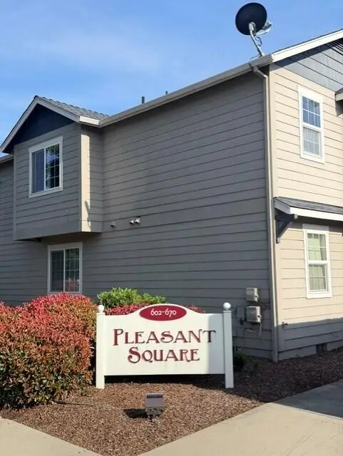 668 Midway Road, Medford, OR 97501