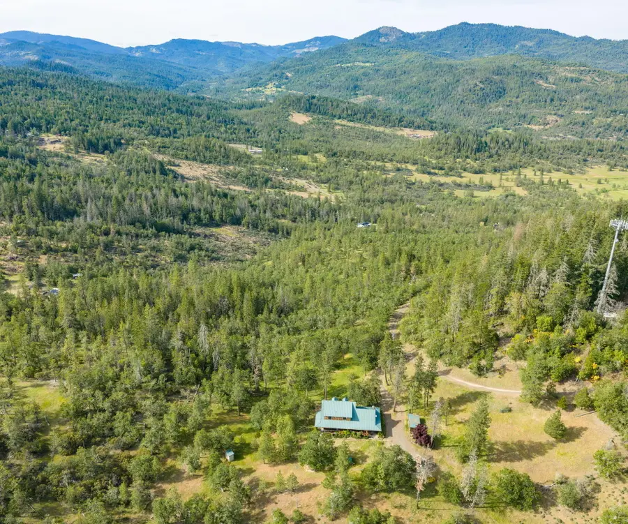 275 Citadel Road, Trail, OR 97541 - #2