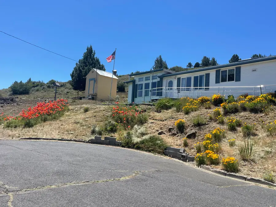 336 S Rogers Street, Klamath Falls, OR 97601 - #2