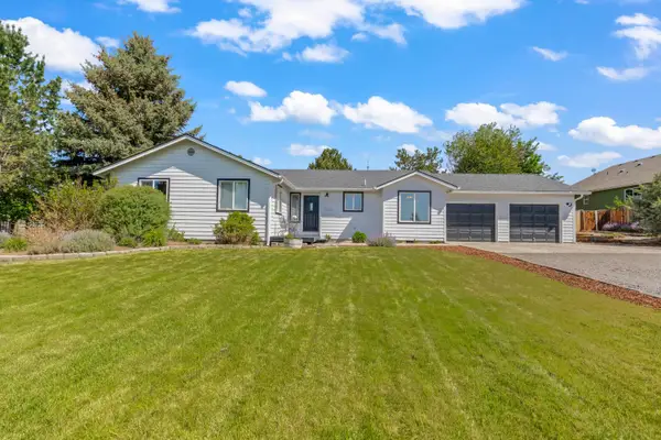 1315 NE Mountain Ash Road, Prineville, OR 97754