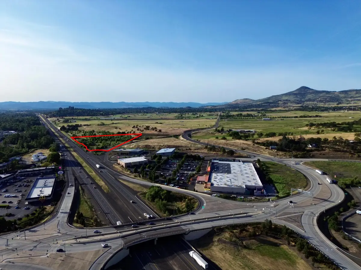 N Phoenix Road #101, Phoenix, OR 97535 - #1