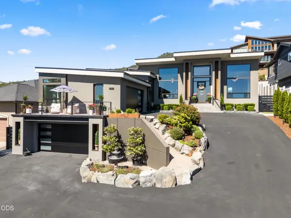 4310 Tamarack Drive, Medford, OR 97504