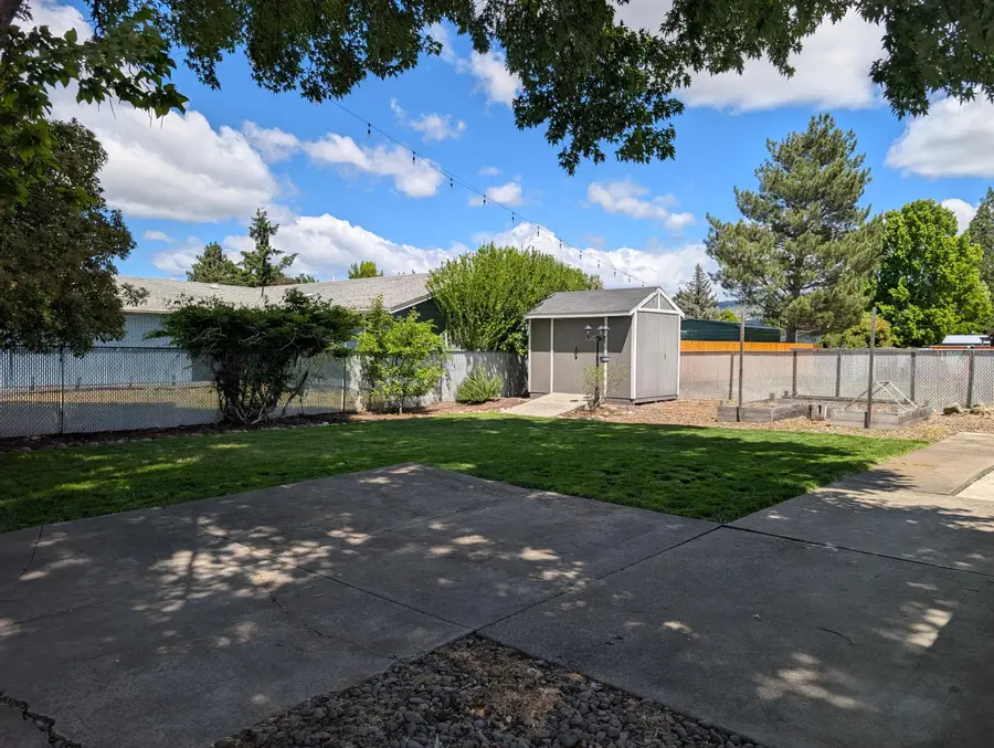 2299 Delta Waters Road, Medford, OR 97504 - #3