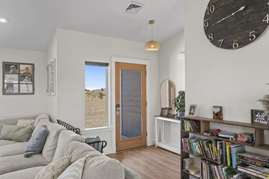 11142 SE View Top, Prineville, OR 97754 - #2