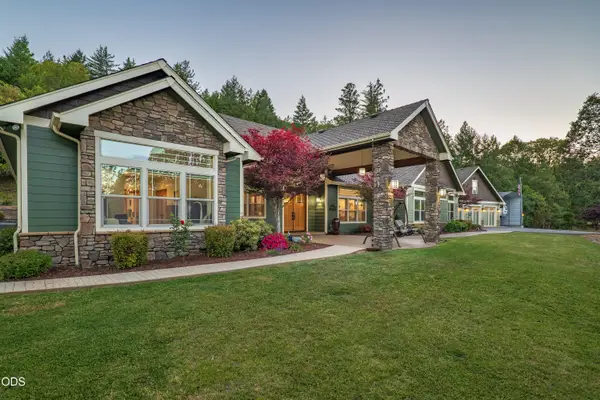 1321 Falcon Crest Lane, Merlin, OR 97532