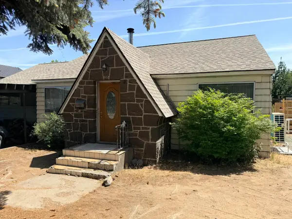 862 NE 8th Street, Bend, OR 97701