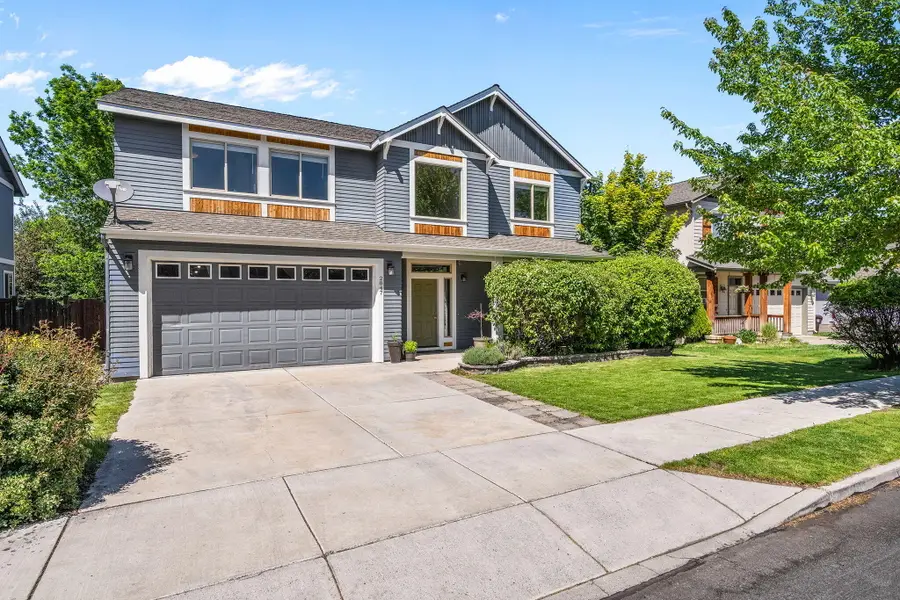 2847 SW Indian Place, Redmond, OR 97756 - #2