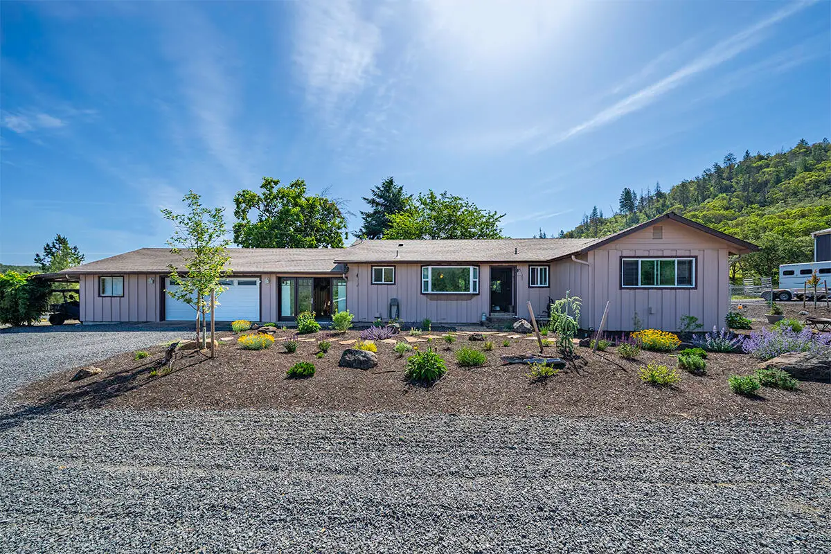 5388 Kane Creek, Central Point, OR 97502 - #1