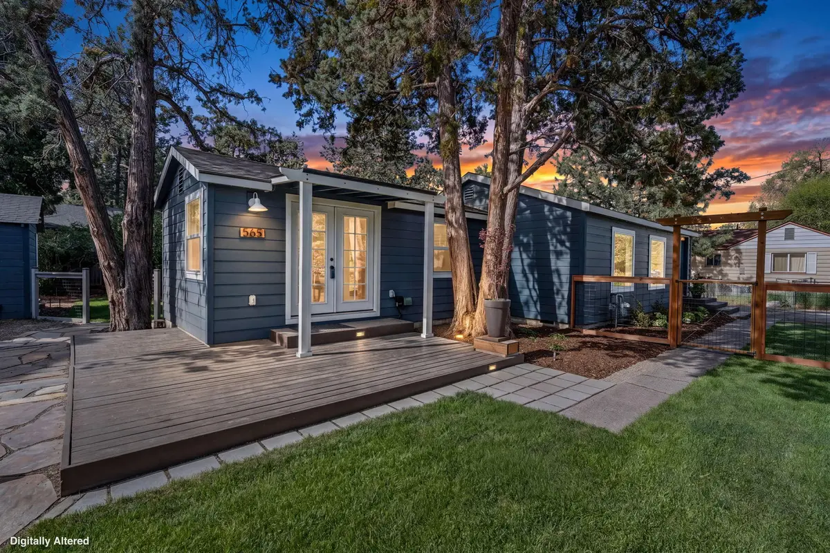 565 SE Woodland Boulevard, Bend, OR 97702 - #1