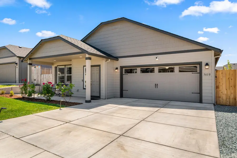 3610 Carlin Drive, Medford, OR 97504 - #2