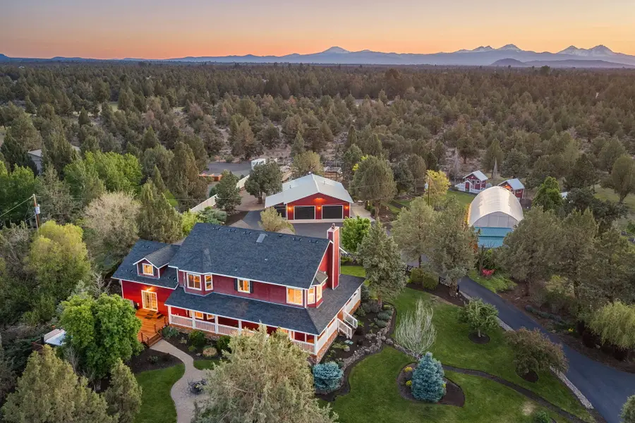 61935 Ten Barr Ranch Road, Bend, OR 97701 - #3