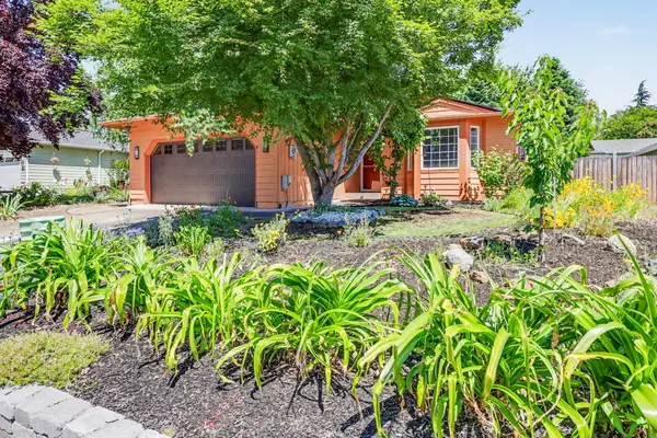 2964 Bailey Avenue, Medford, OR 97504