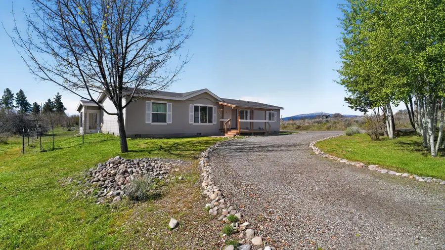 2586 Meadowview Drive, Chiloquin, OR 97624 - #3