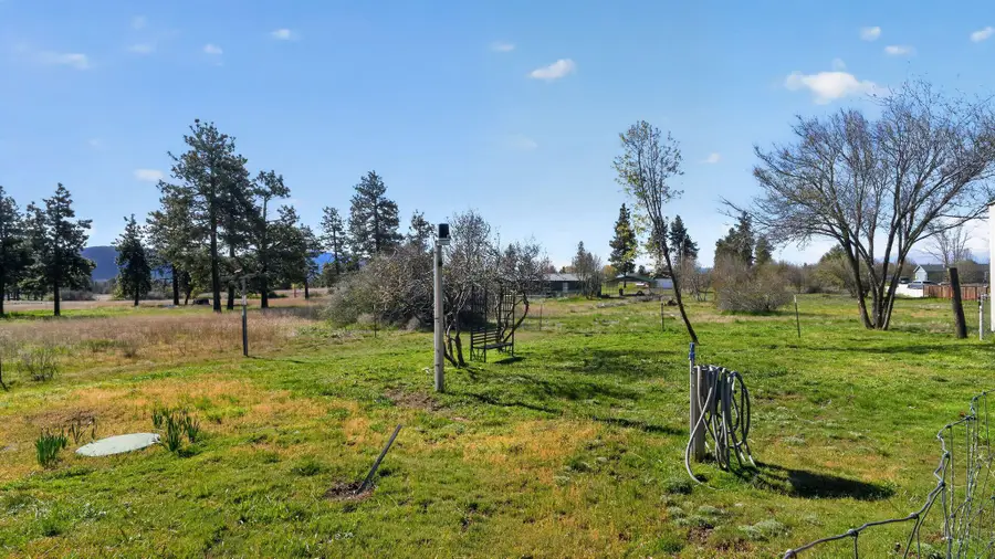 34693 Kerry Drive, Chiloquin, OR 97624 - #2