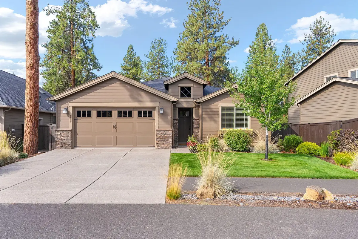 60220 Rolled Rock Way, Bend, OR 97702 - #1
