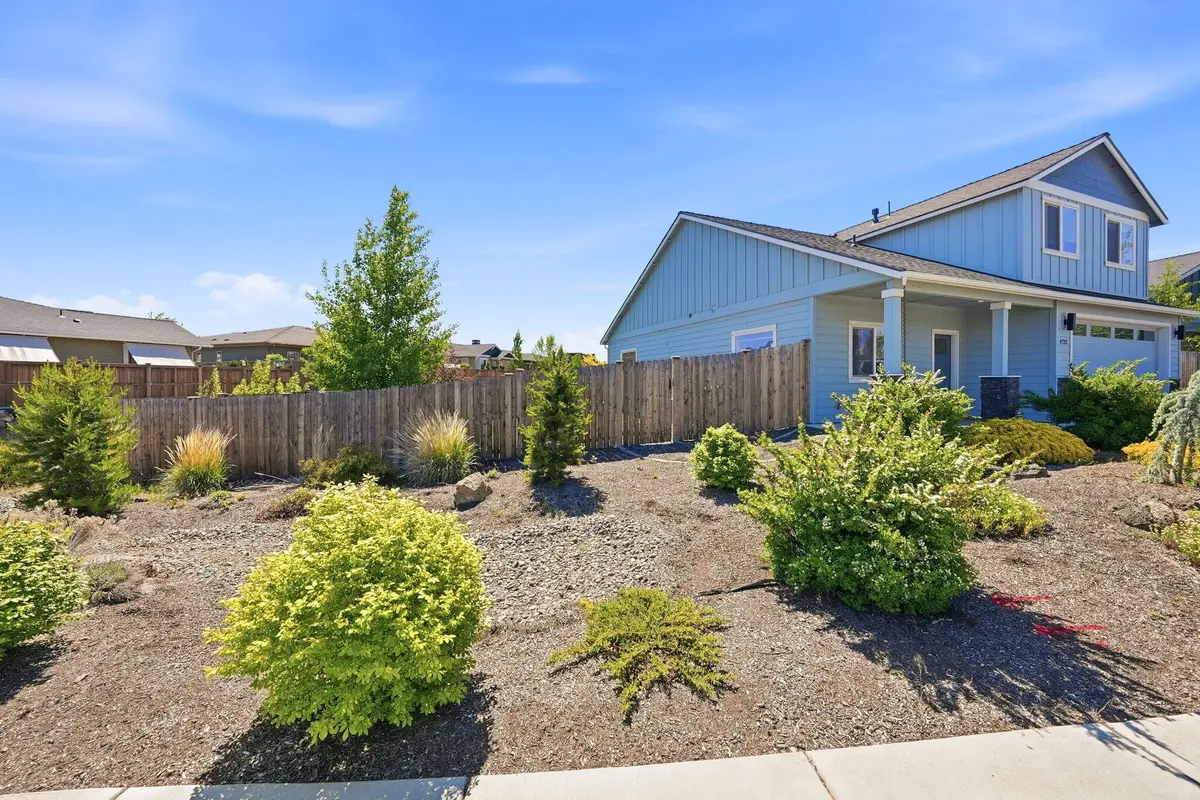 4722 SW Zenith Avenue, Redmond, OR 97756 - #1