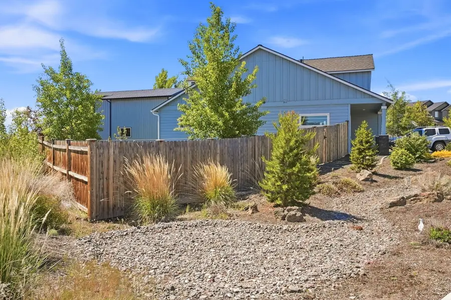 4722 SW Zenith Avenue, Redmond, OR 97756 - #3