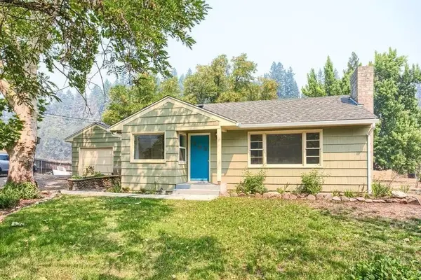 26877 Highway 62, Trail, OR 97541