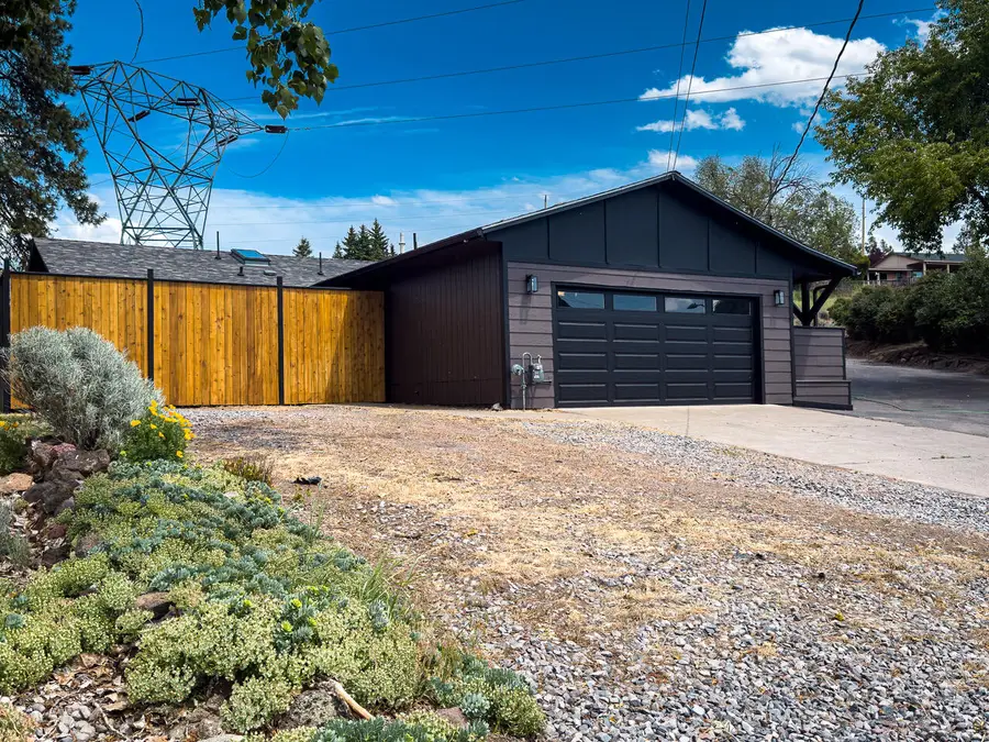 2211 California Avenue, Klamath Falls, OR 97601 - #2