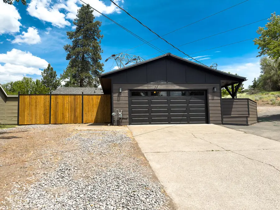 2211 California Avenue, Klamath Falls, OR 97601 - #3