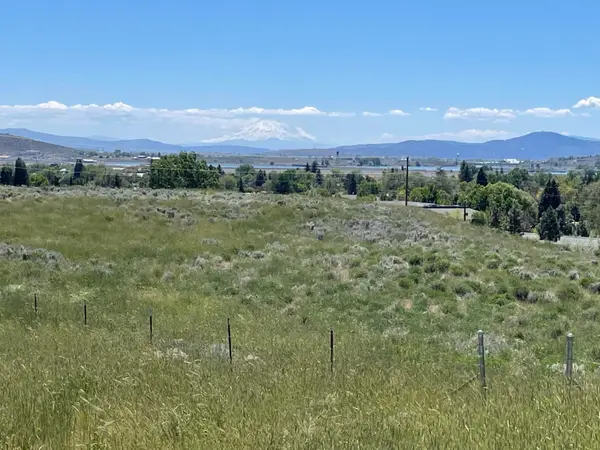 0 Foothills Boulevard #Lot 300, Klamath Falls, OR 97603
