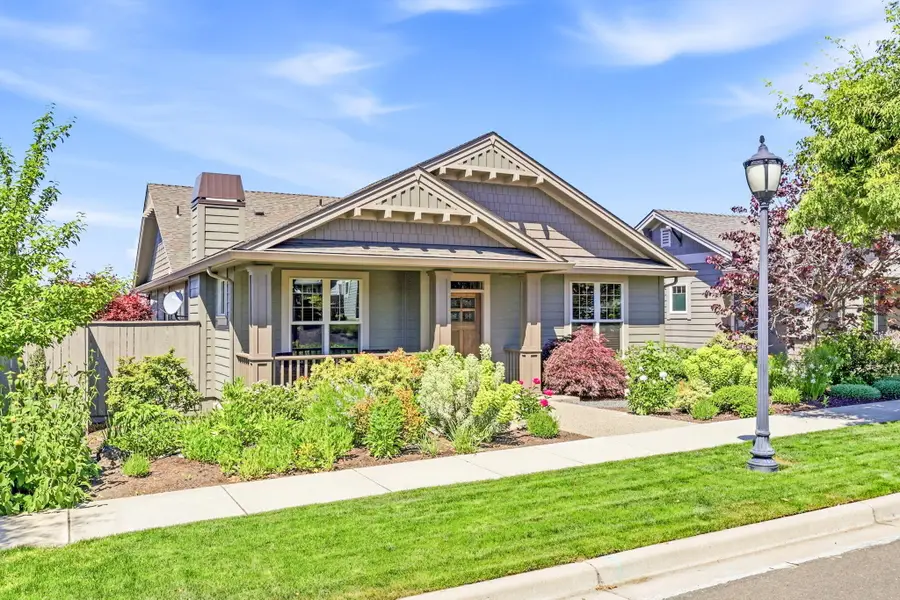 550 Windsong Way, Medford, OR 97504 - #2