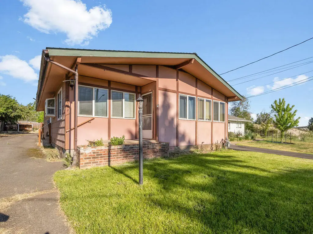 2439 Berkeley Street, Klamath Falls, OR 97601 - #1