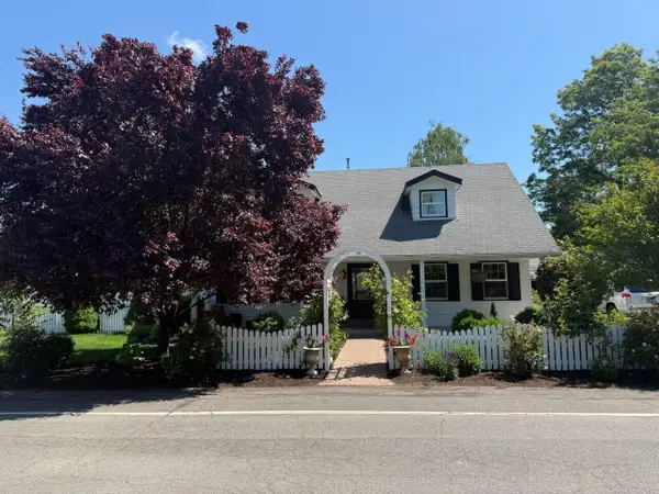 181 Mountain View Place, Grants Pass, OR 97527