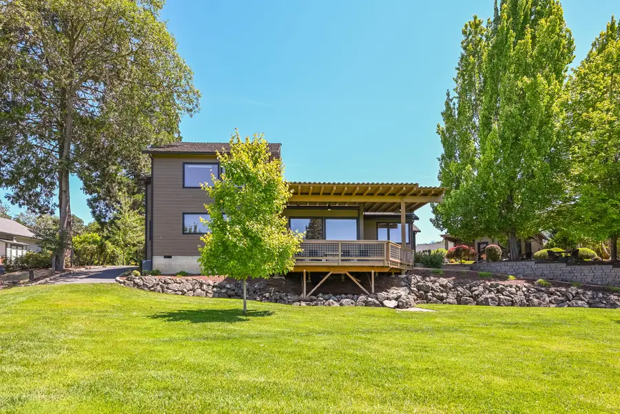 2546 Fisher Road, Roseburg, OR 97471 - #3