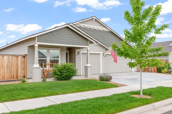 1256 NW Golf Course Drive, Madras, OR 97741