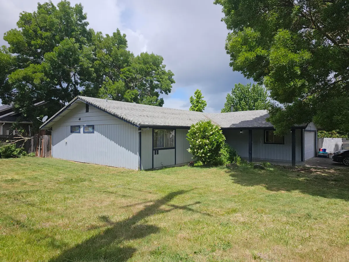 238 SE Grandview Lane, Grants Pass, OR 97527 - #1