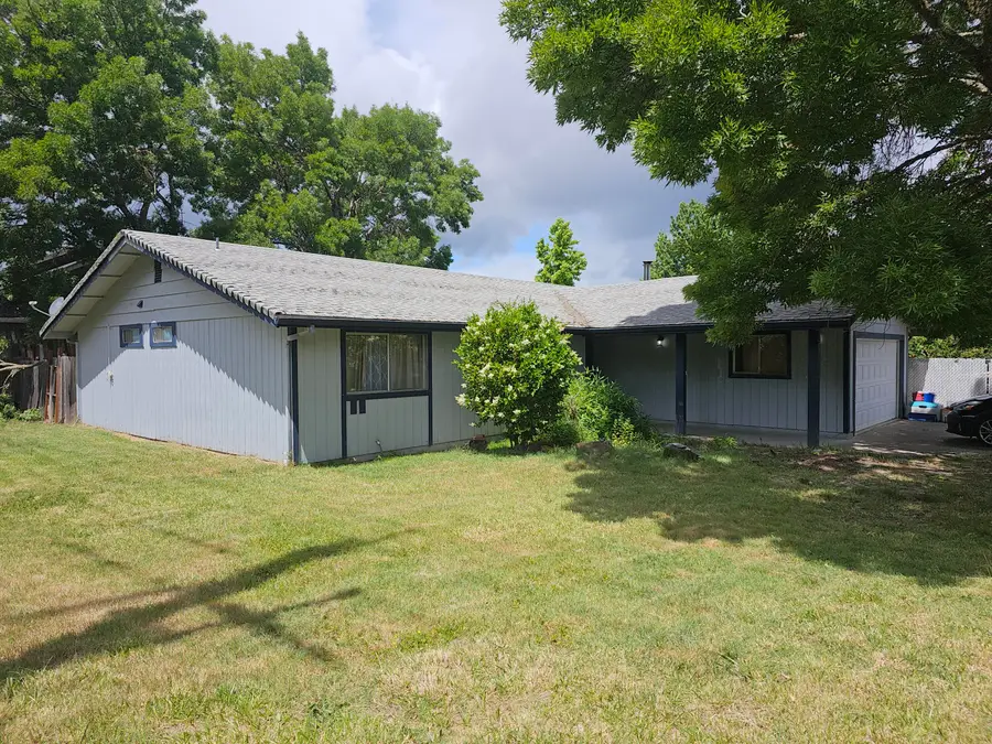 238 SE Grandview Lane, Grants Pass, OR 97527 - #3