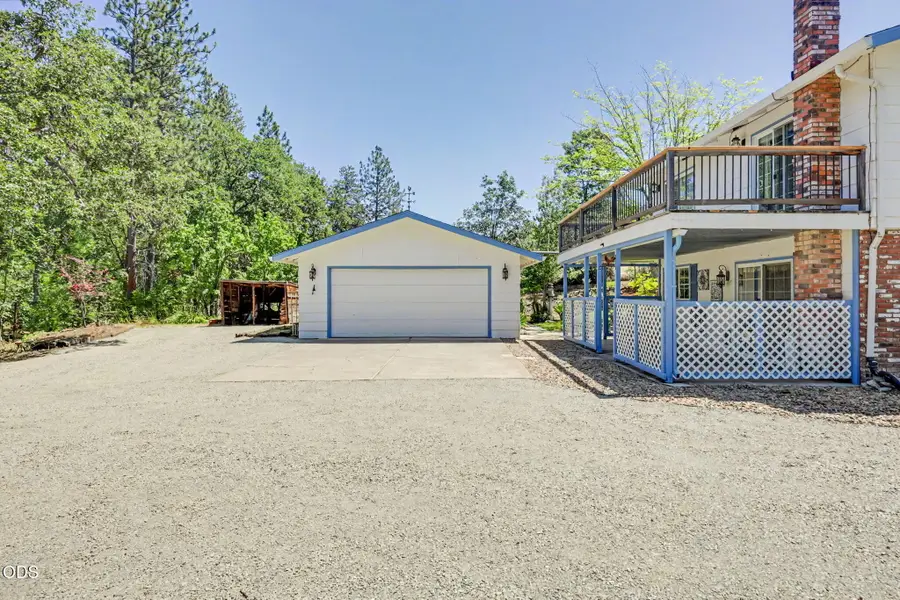 7355 Wagner Creek Road, Talent, OR 97540 - #2