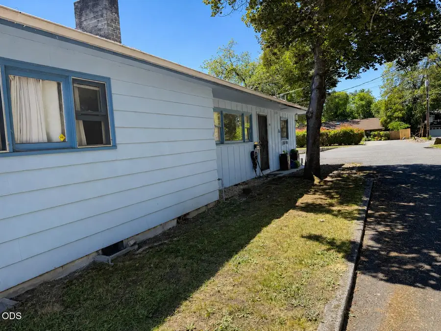 423 SE M Street, Grants Pass, OR 97526 - #2