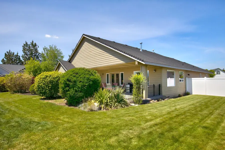 4460 SW Trevino Court, Redmond, OR 97756 - #2