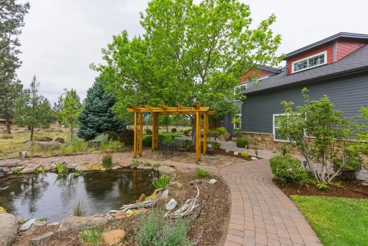 17584 Mountain View Road, Sisters, OR 97759 - #1