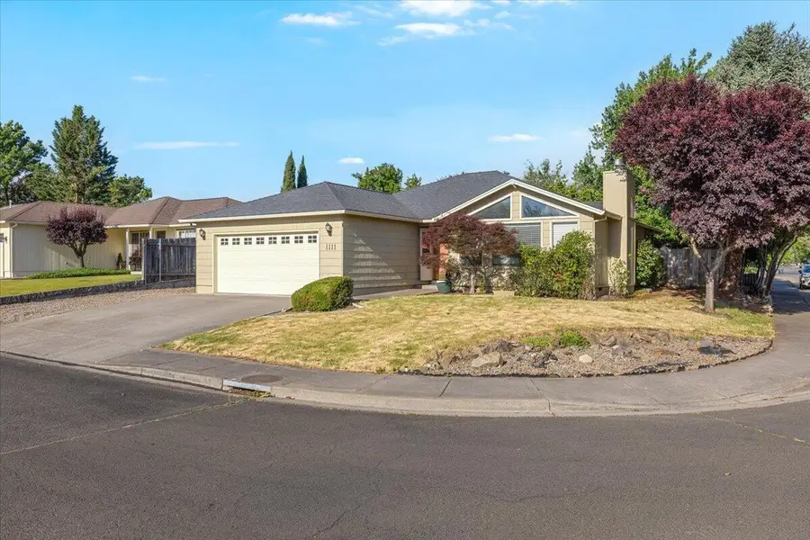 1111 Looking Glass Way, Central Point, OR 97502 - #2