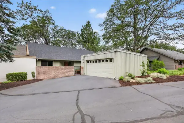 2647 Freedom Way, Medford, OR 97504