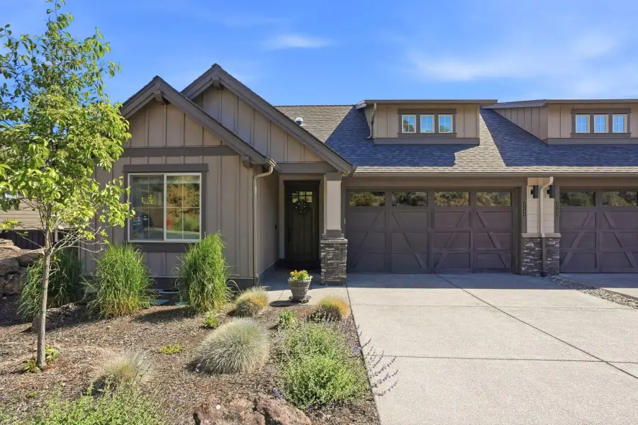 2736 NW Fairway Heights Drive, Bend, OR 97703 - #2