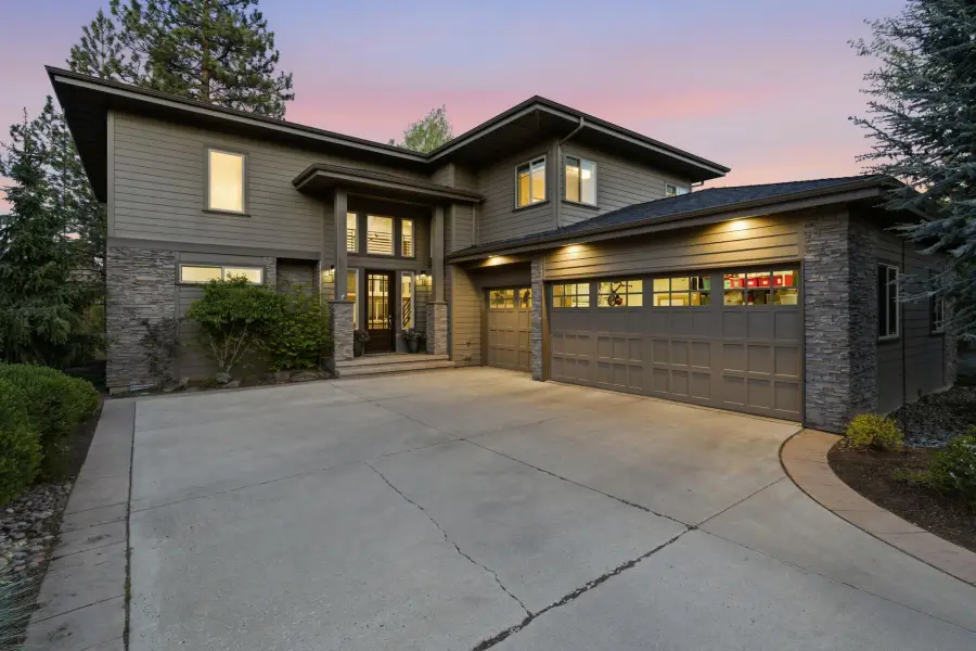 19017 NW Mt Shasta Drive, Bend, OR 97703 - #2